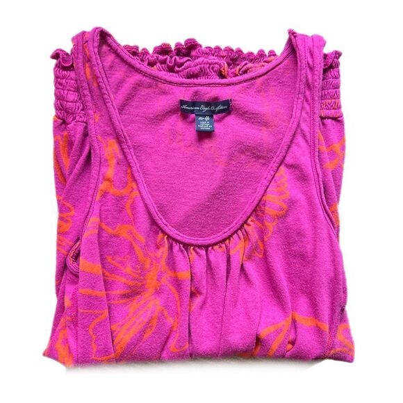 AEOāHibiscusāSmockedāTankāTop - Picture 10 of 11